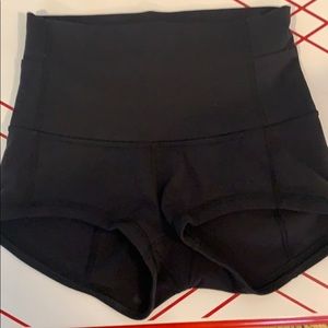 Lululemon black high waisted shorts sz 4